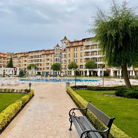 Royal Sun - The View. Апартаменты *
